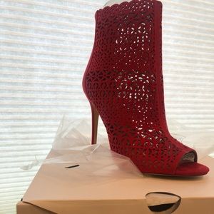 Aldo brand new Peep toe heel